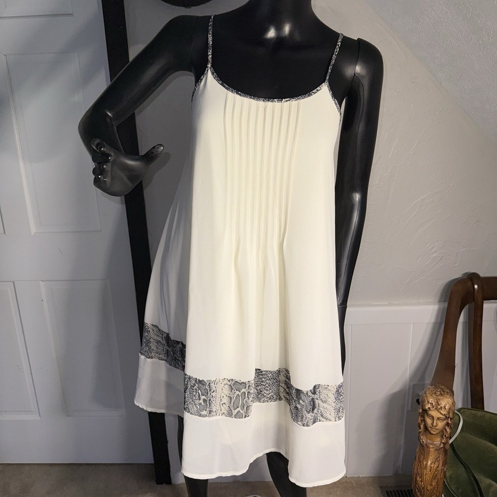 Ya Los Angeles Ivory Silk Blend A-Line Swing Mini Dress S Snake Skin Print Band